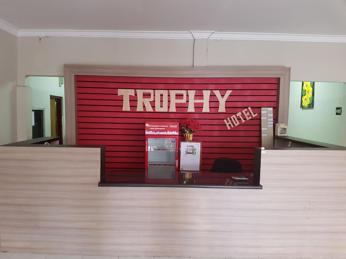 Trophy Hotel Sumbawa Besar Εξωτερικό φωτογραφία