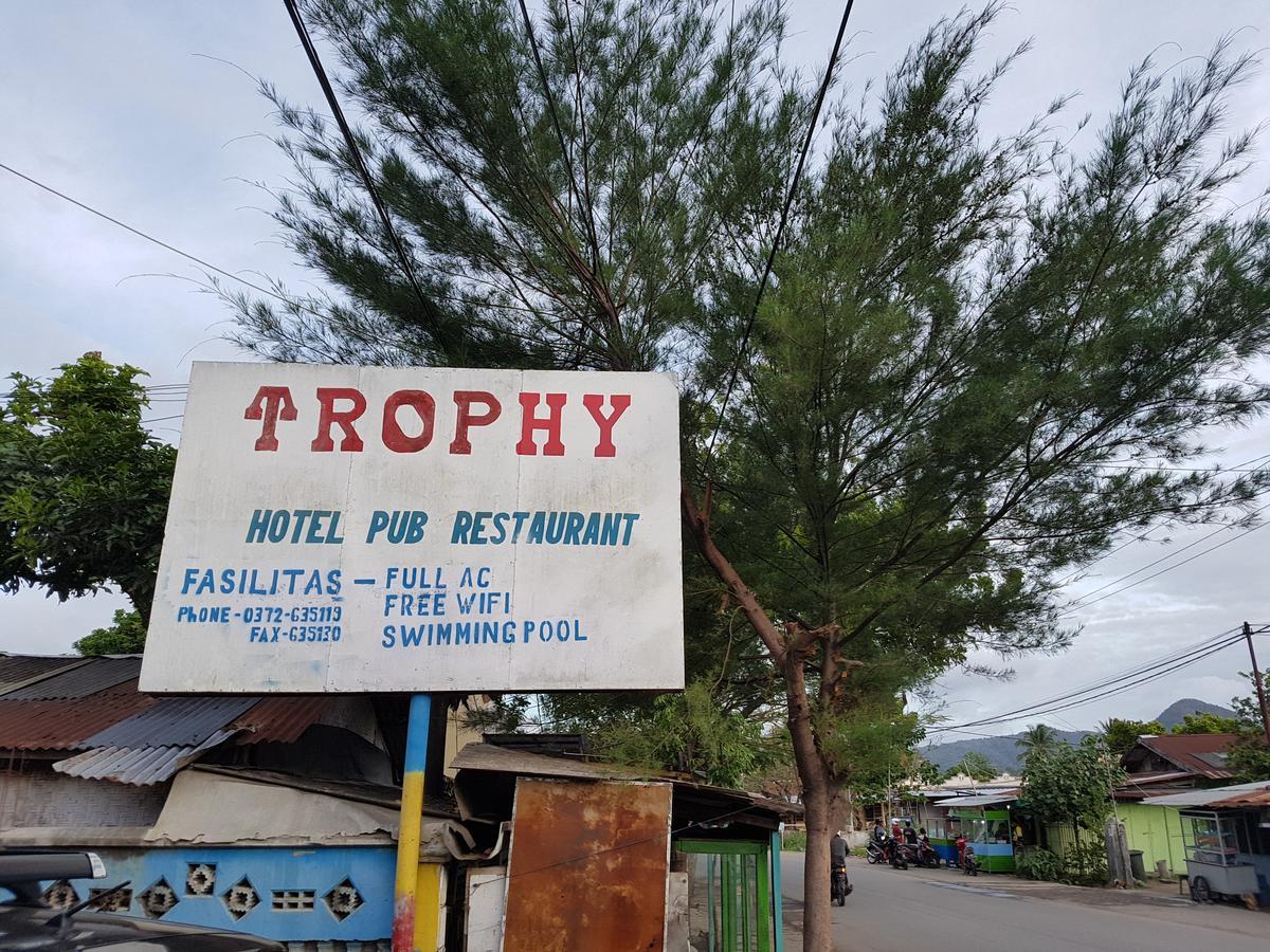 Trophy Hotel Sumbawa Besar Εξωτερικό φωτογραφία